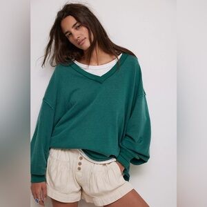 NWT Free People We The Free Venice V-Neck Sweatshirt - Pine Frost - S